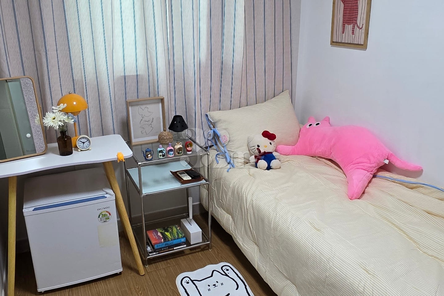 Clean room with convenient transport in Mugeo 7th image