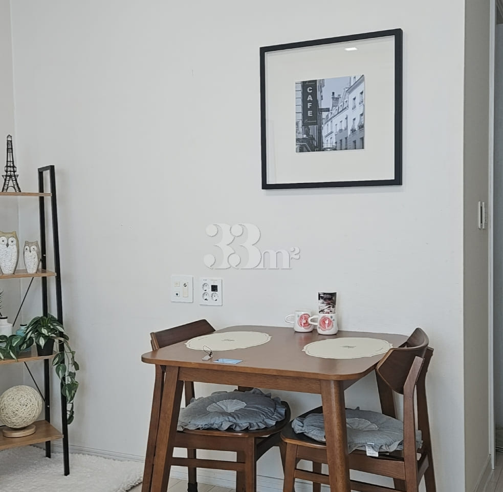 A beautiful, high-rise home near Dongdaegu St 5th image