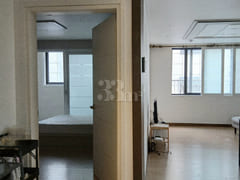 1 Minute from City Hall ☆ Spacious Home on Ju 1th image