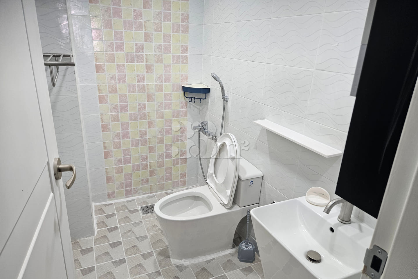 Three-room apartment near Machi Square 6th image