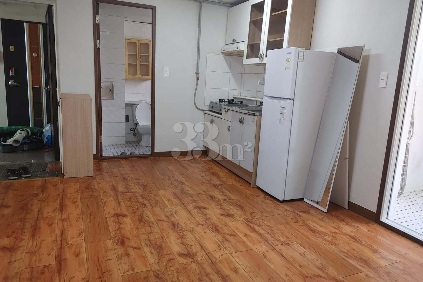 Spacious Studio Apartment in Sinchang-dong (U 5th image