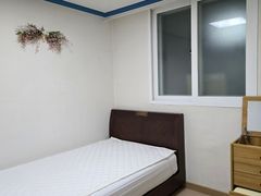 💙Great natural light, 3 bedrooms, fully furn 4th image