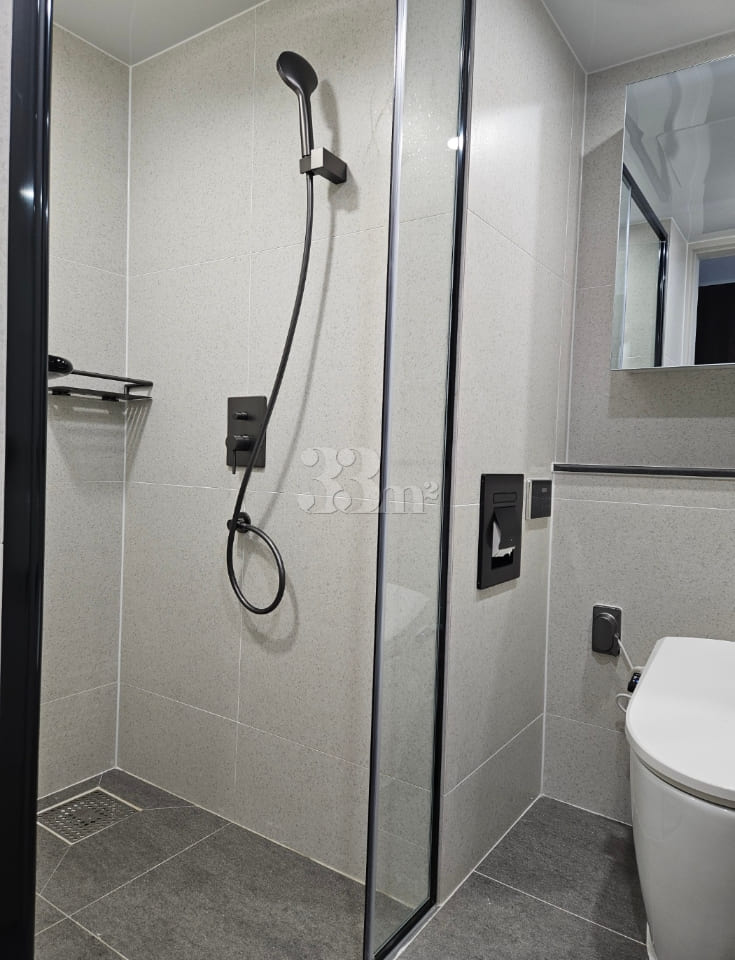 Spacious, fully furnished duplex in Euljiro 14th image