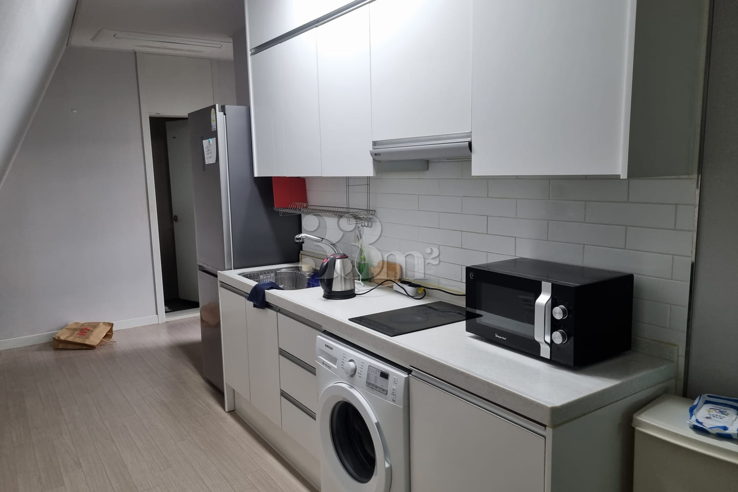 Spacious duplex in Yeonnam-dong, Hongdae 7th image