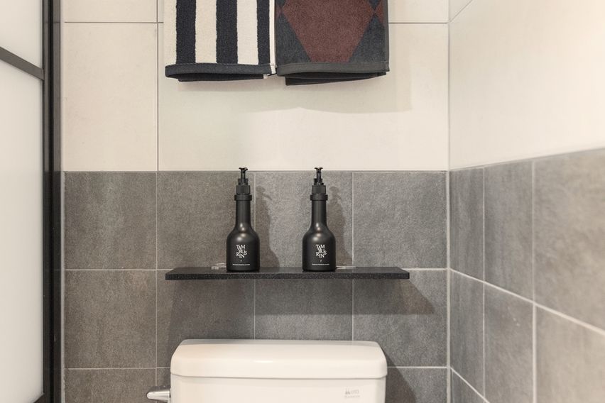 원룸형 A룸 213호