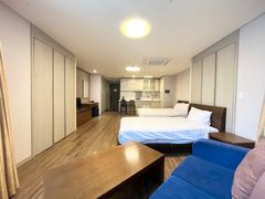 Spacious studio apartment near Seodaemun Stat 4th image