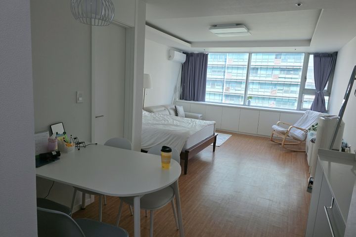 평촌역풀옵14평.침대2 8번째 이미지