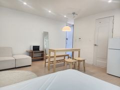Seongsu-dong Modern House 1th image