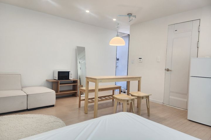 Seongsu-dong Modern House 1th image
