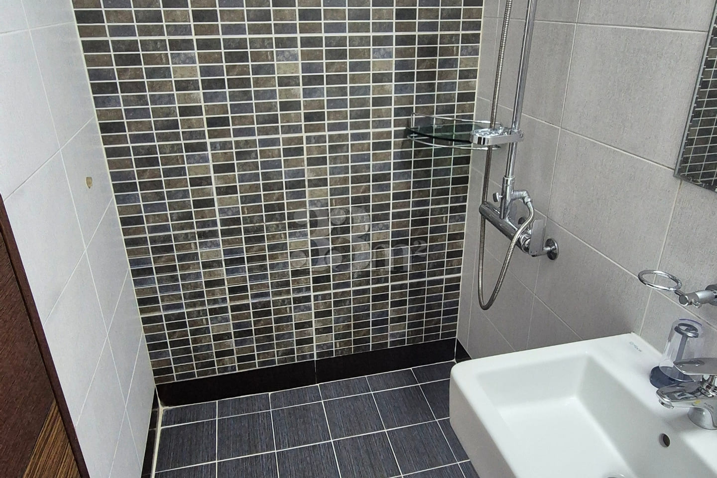 Fully Furnished Studio B101 16th image