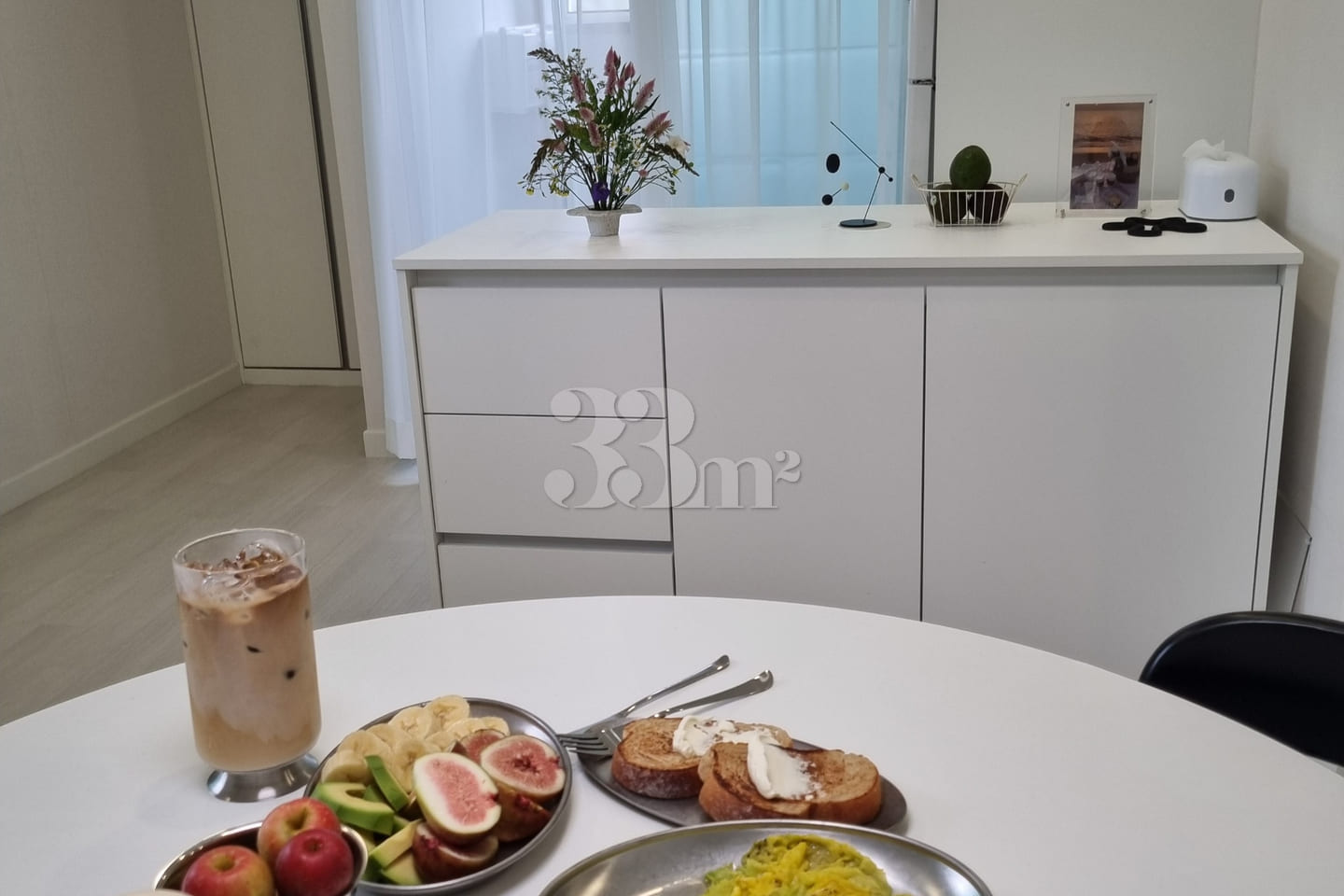 Fully furnished two-bedroom apartment near Gi 1th image
