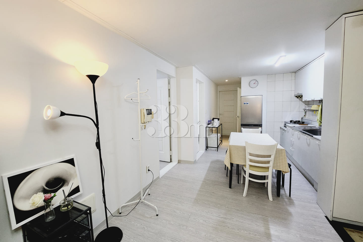 #9 Sinchon Hongdae 2-room 4-bed 4th image