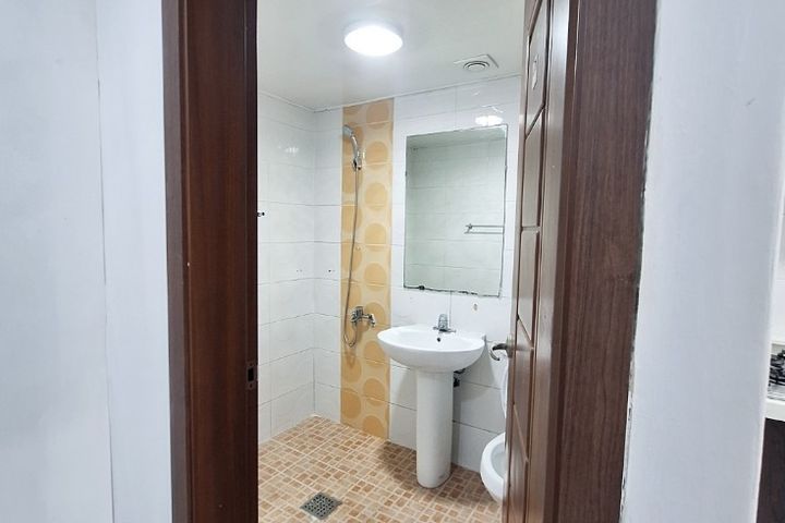 Spacious and pleasant duplex studio 3th image