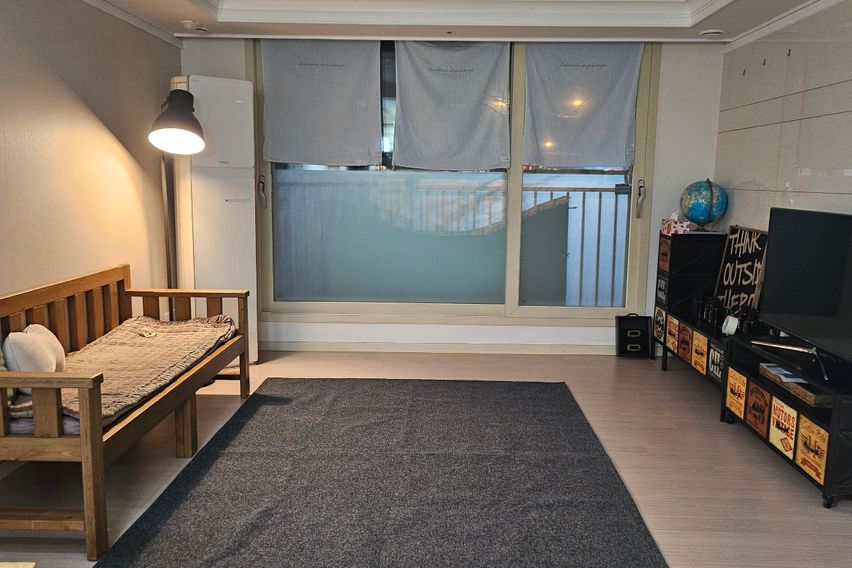 휴 0번째 이미지