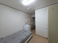 Room 301 11th image