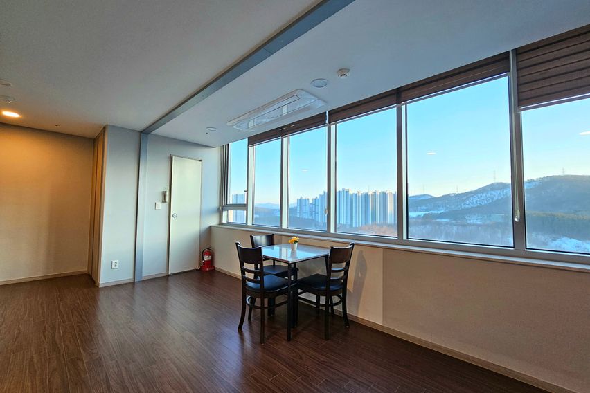 더트리니 Classy 13번째 이미지