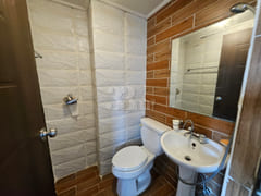 Suite 6th image