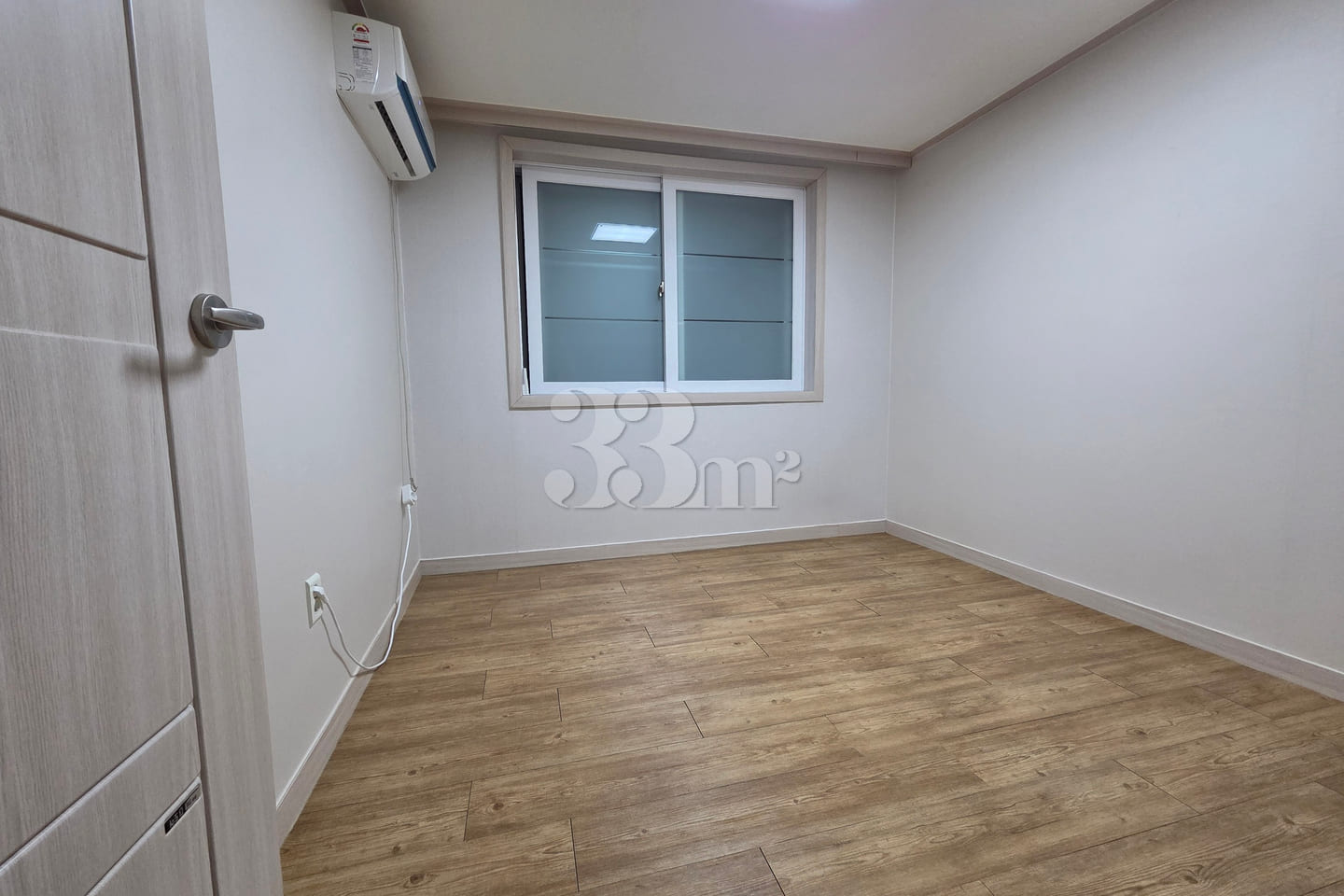 Two-bedroom apartment in the center of Hosu P 5th image