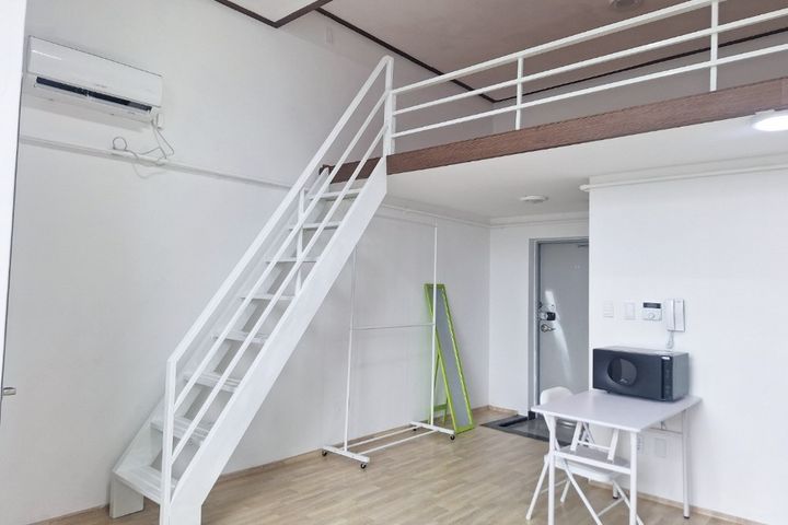 Pleasant duplex studio apartment 2th image