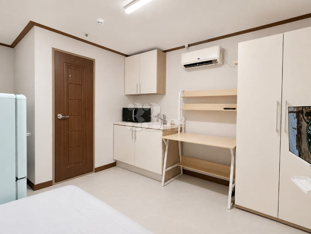 Kyungnam University area, 3 million won depos 1th image