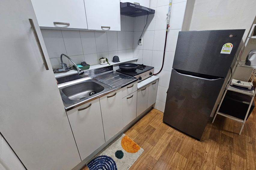 홍대신촌사이풀옵션8평