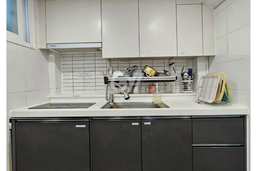 홍대 중심 J 8번째 이미지