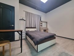 Single Bed Studio C 2th image