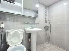 🔥Fully Remodeled & Fully Furnished🔥 14th image