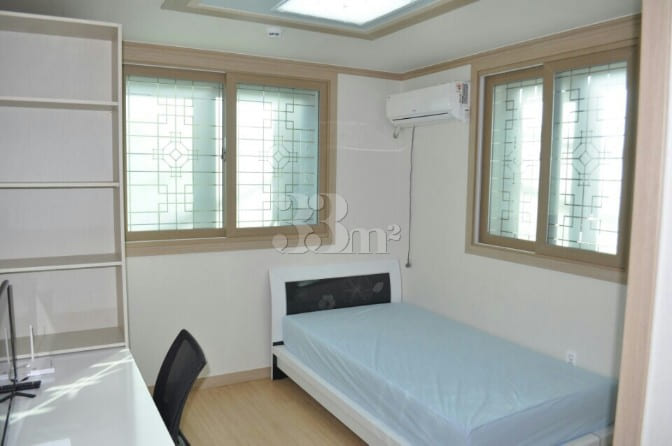 Studio apartment near Korea National Universi 0th image