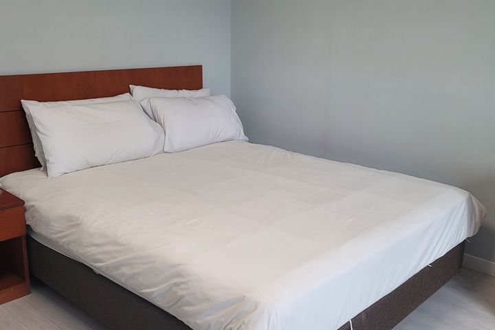 Two-bedroom apartment near Gangnam Station, 3 5th image