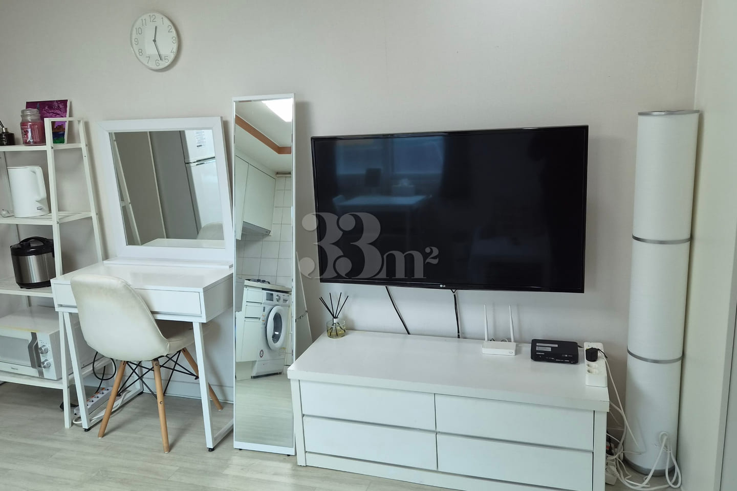 Unysis Room 4 3th image