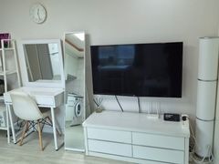 Unysis Room 4 3th image