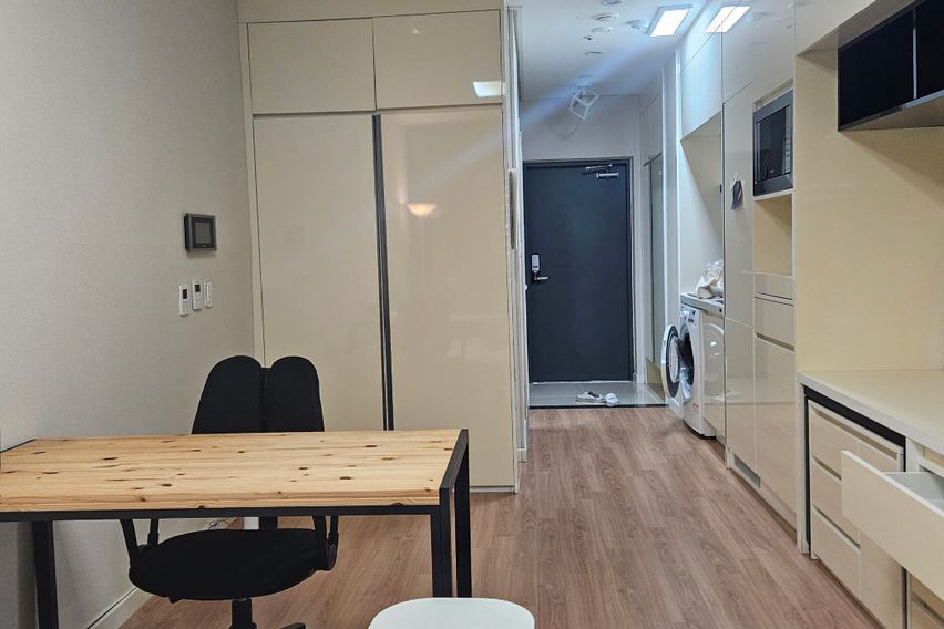 넓은 방 운서역 바로앞