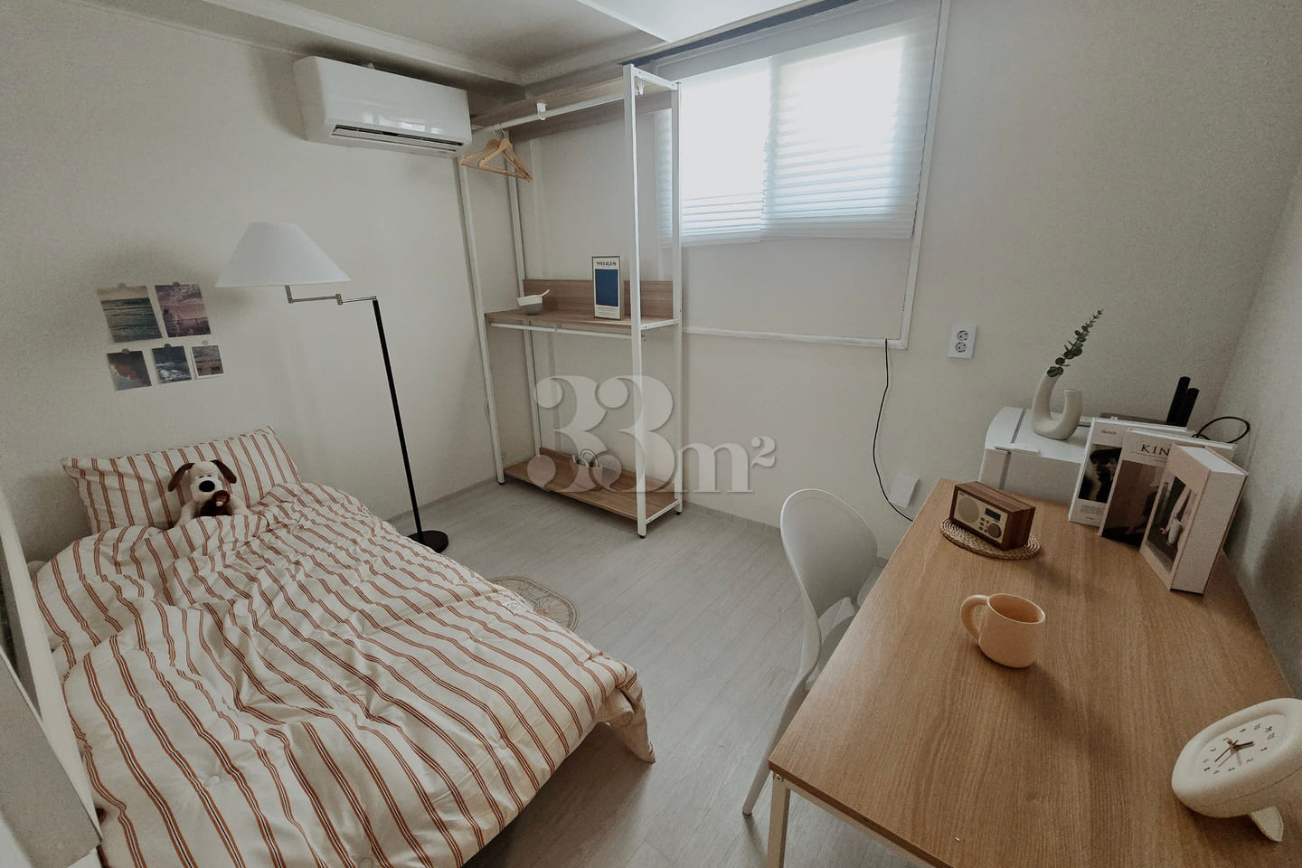 Room 403 0th image