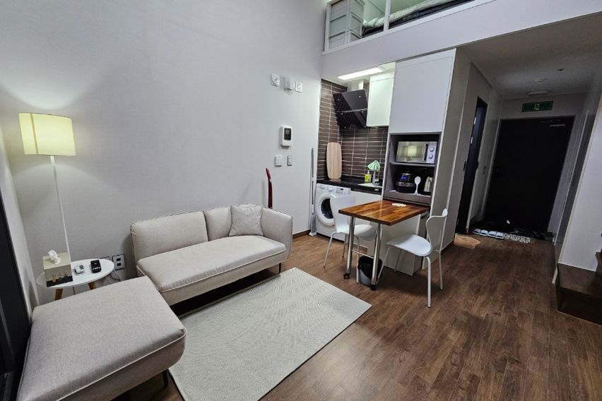 Fully-furnished studio apartment near Ilsan B 3th image