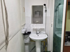 Comfortable studio with great transport links 6th image
