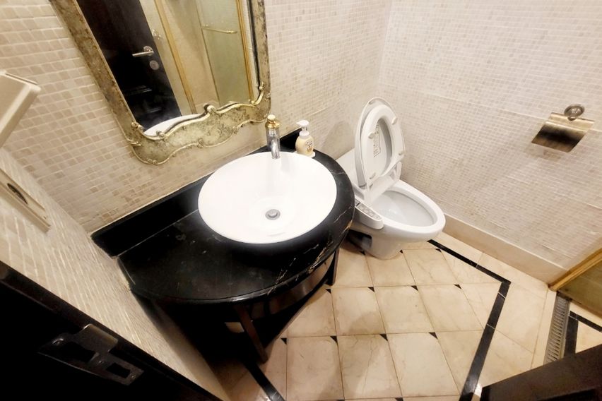 강남교대5분킹베드숙소