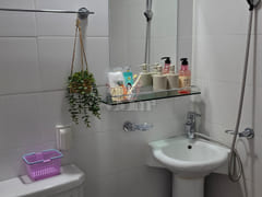 Clean bedding and bathroom in Mugeo-dong 9th image