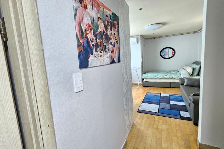 Fully-furnished studio apartment in Uijeongbu 10th image