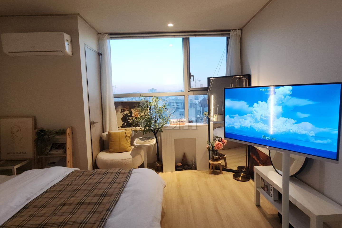 Hapjeong, Hongdae, Mangwon, Yeouido 3th image
