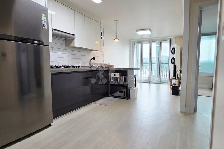 Cheolsan 21-pyeong apartment 🏡 Gadi