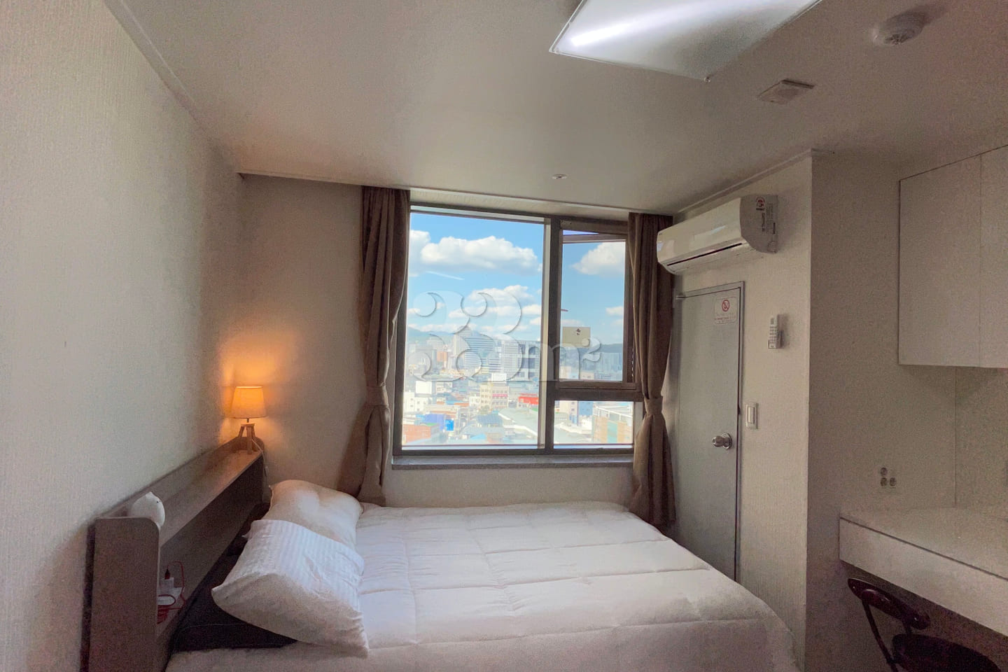 High-rise officetel in Hipjiro 5th image