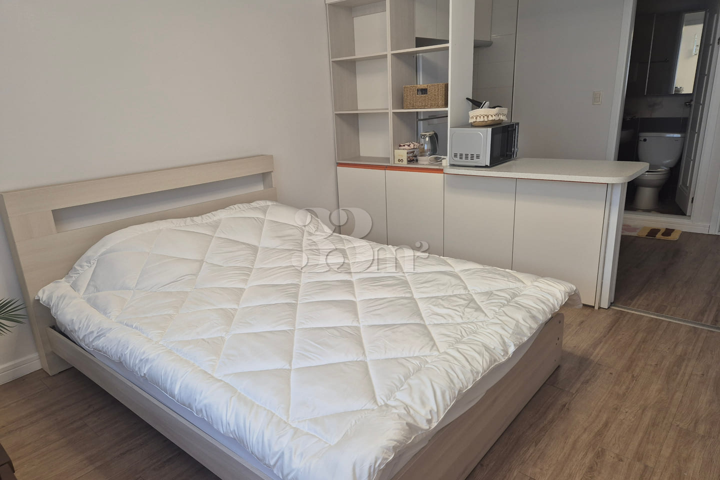 Pretty short-term accommodation near Busan St 10th image