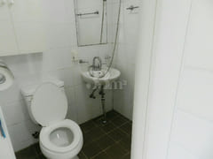 Intern-only accommodation, single room 5th image