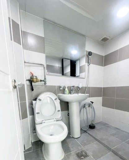 Two-room apartment near the subway station, i 4th image