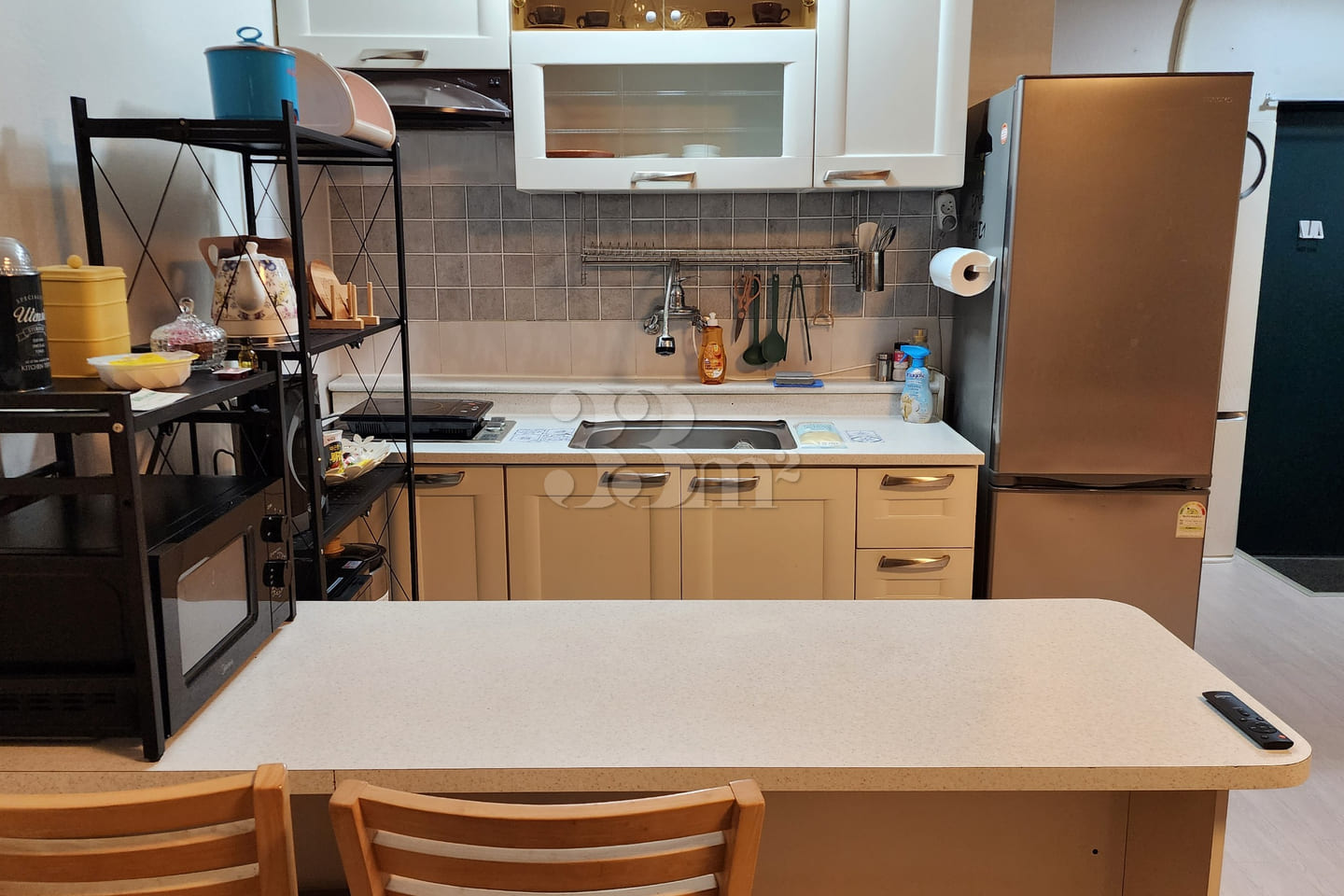 Fully furnished studio apartment in the city 7th image