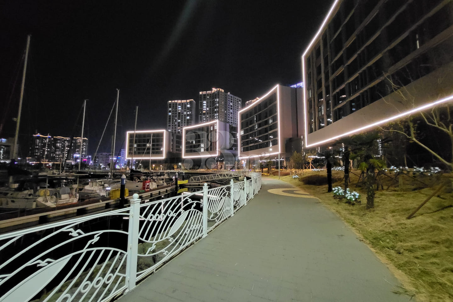 Luxury Yacht Ocean View 6th image