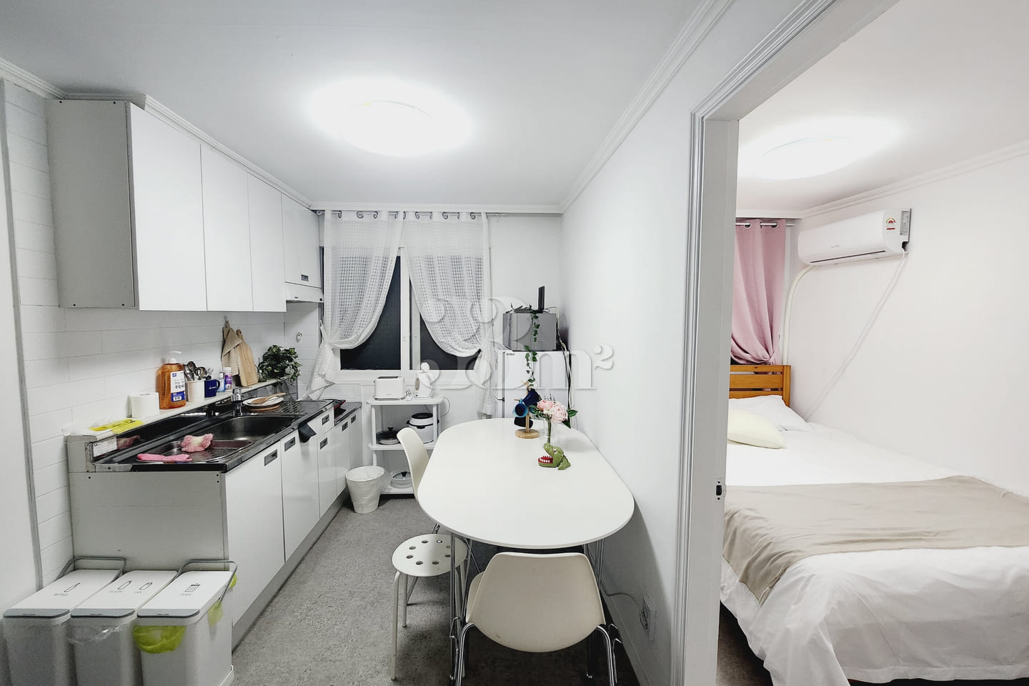 #10 Hapjeong Hongdae 2-room 3-bed 7th image