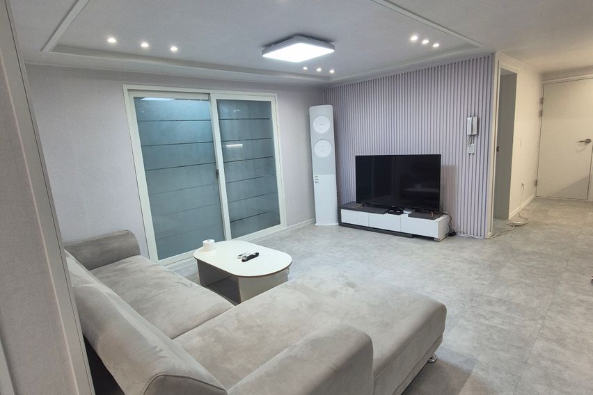 신축 룸2+거실 D12 0번째 이미지