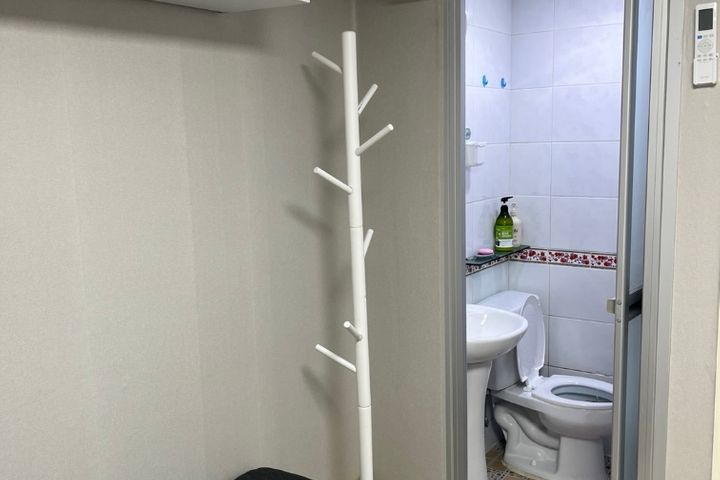 Kyungdae Bokhyun-dong Studio Apartment 205 3th image